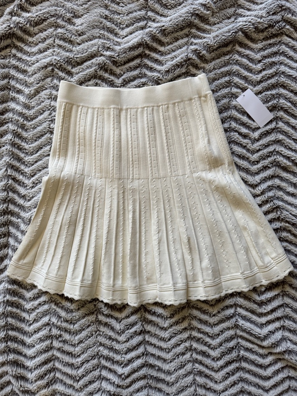 House of Harlow 1960 knitted pleated skirt -size XS